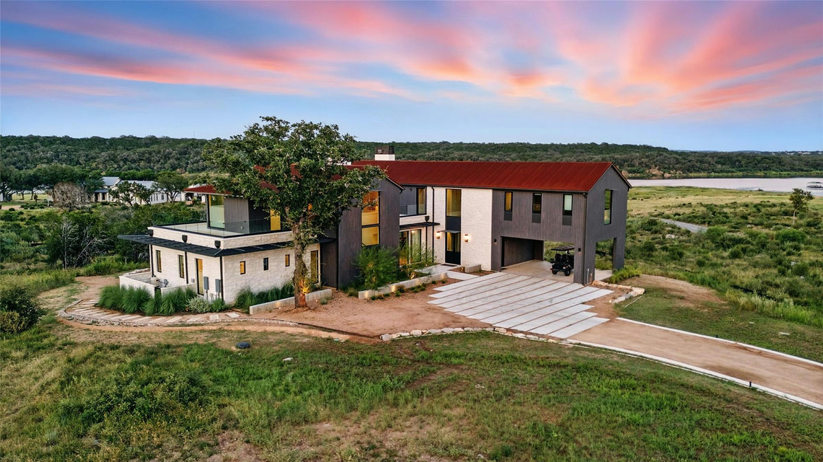 151 Creek Hollow Way — exterior