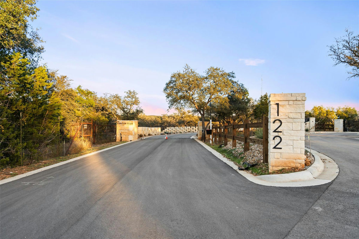 151 Creek Hollow Way — photo 4