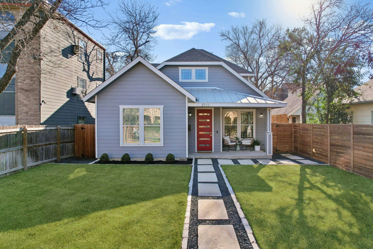 3711 Cedar St — exterior