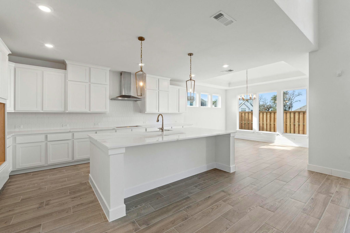604 Lightstone Dr — photo 4