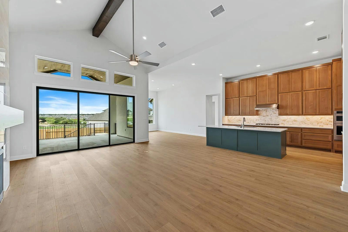201 Clancy Dr — photo 2