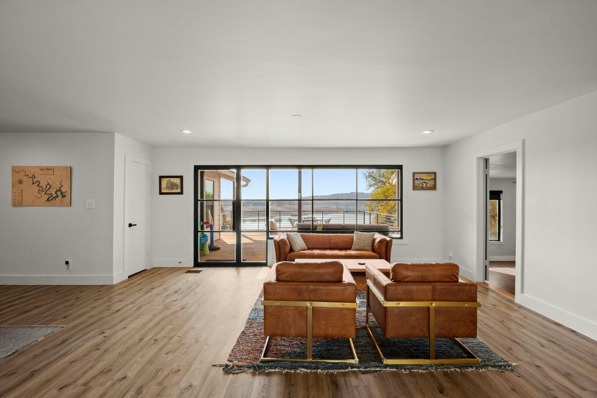 1405 Cat Hollow Club Dr — photo 3