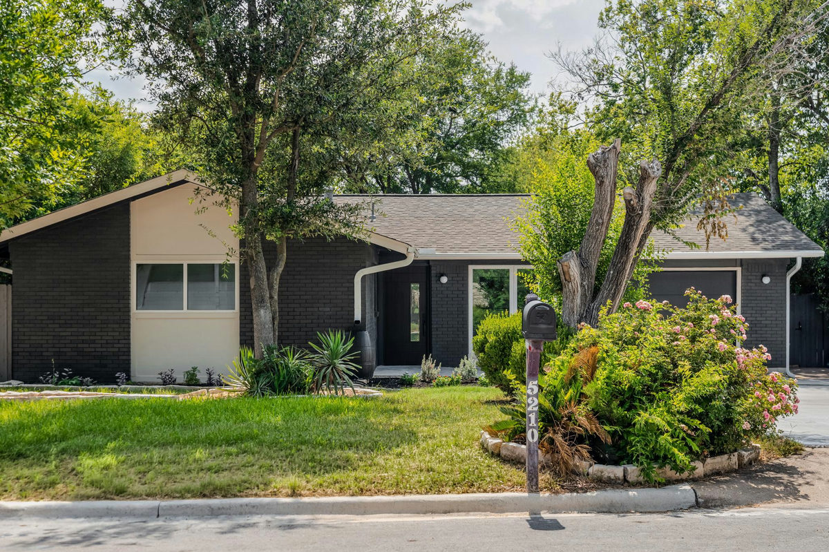 5210 Gladstone Dr — photo 3