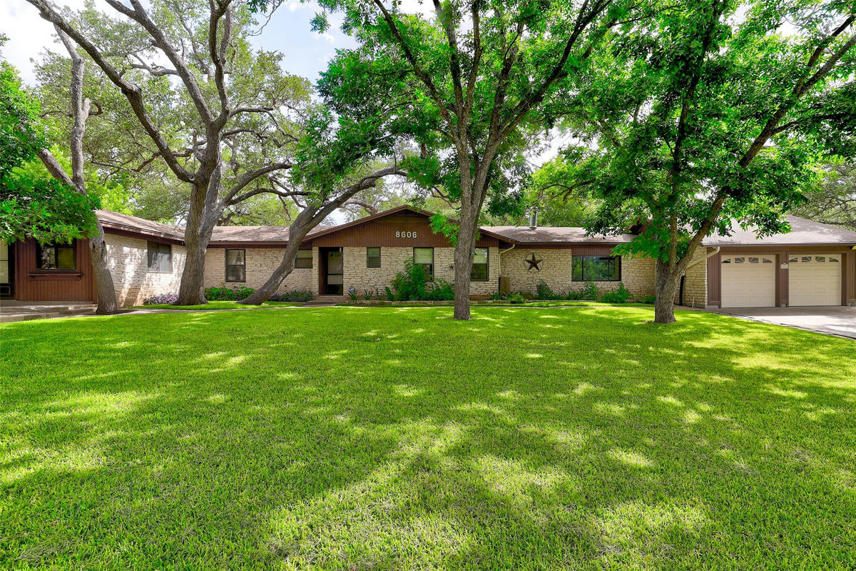 8606 Thunderbird Rd #A & B — exterior