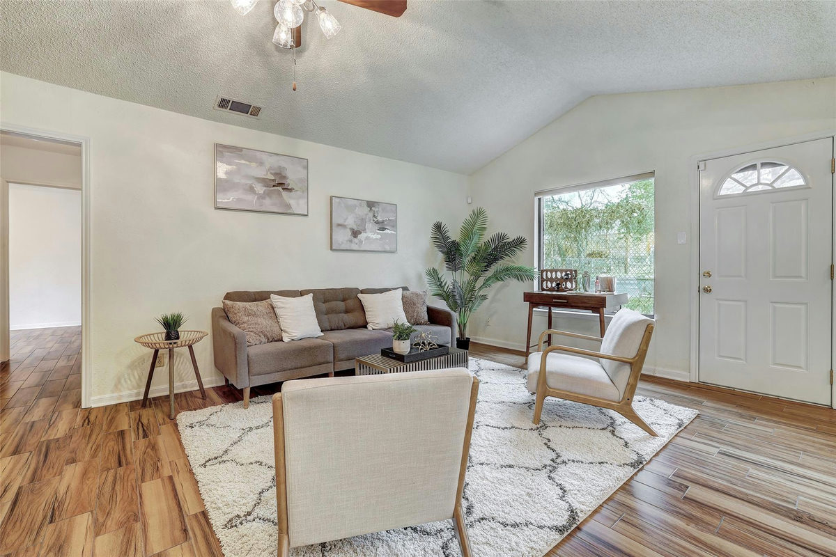 8606 Thunderbird Rd #A & B — photo 5