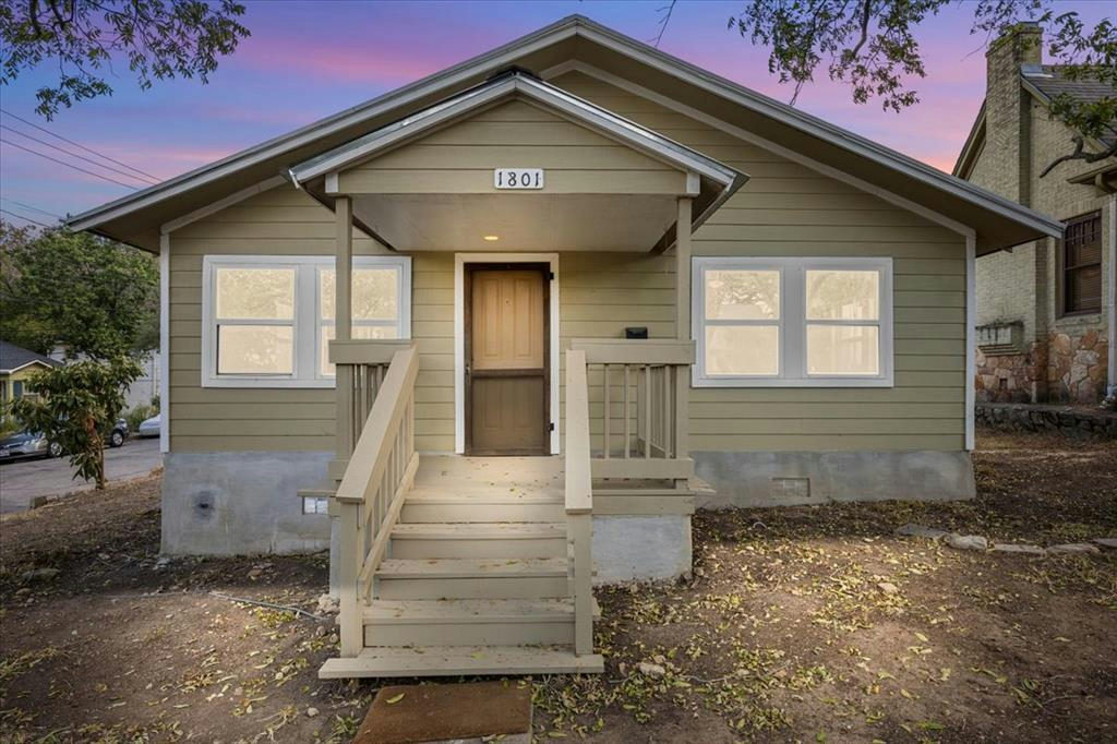 1801 Travis Heights Blvd — exterior