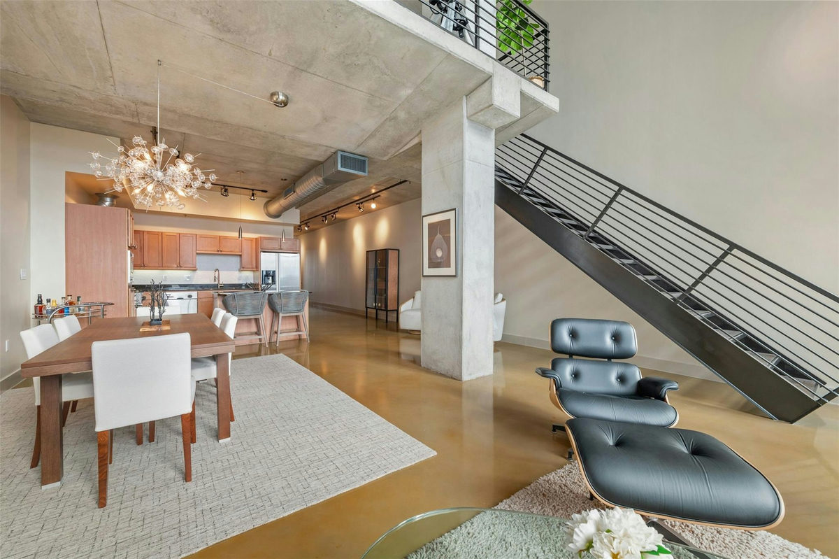 800 W 5th St #1104 — photo 3