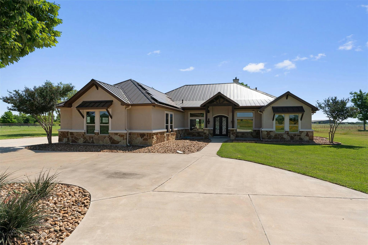 619 Heritage Cv — exterior