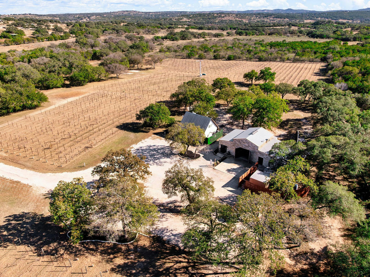 25711 Hamilton Pool Rd — photo 4