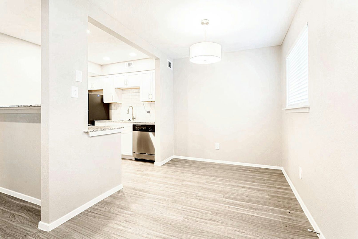 3138 Manor Rd — photo 4