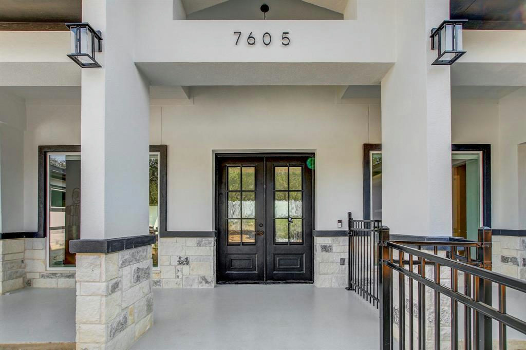 7605 Lantern View Dr — photo 2