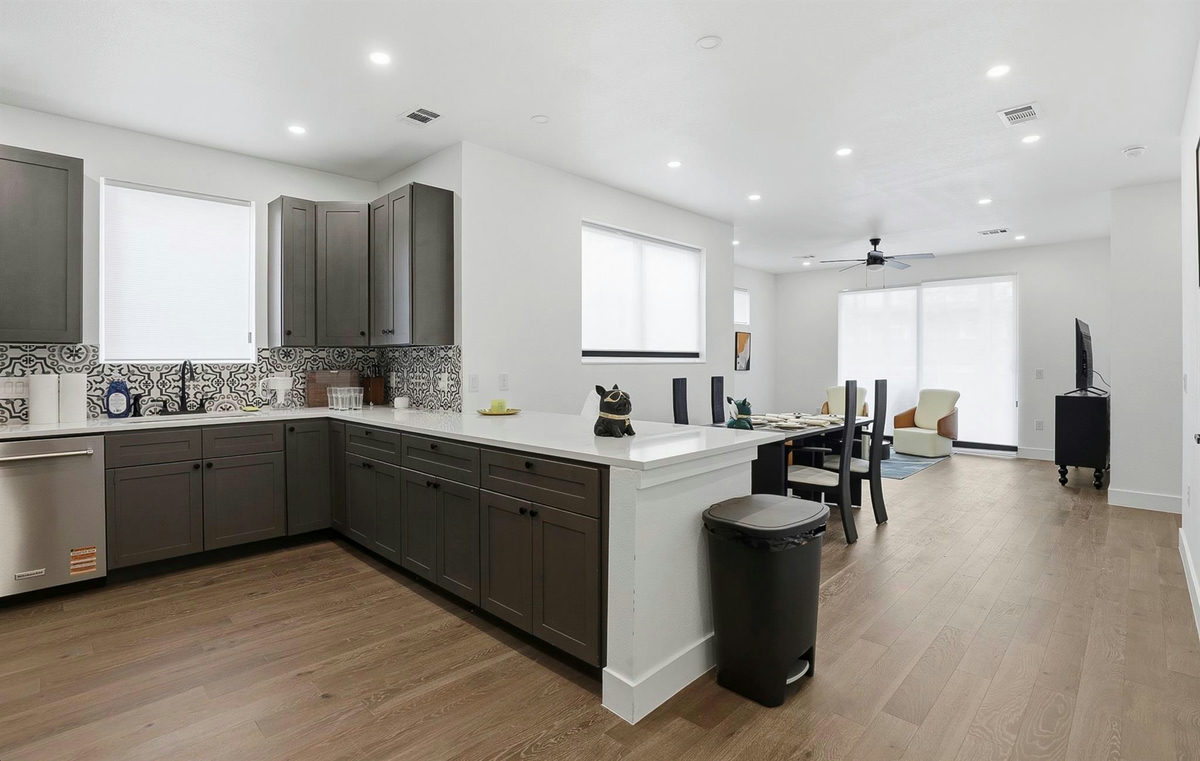 1208 W Oltorf St #A — photo 4