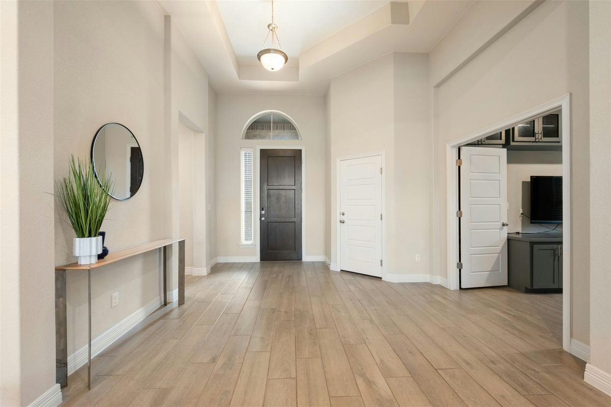 2501 Costera St — photo 3