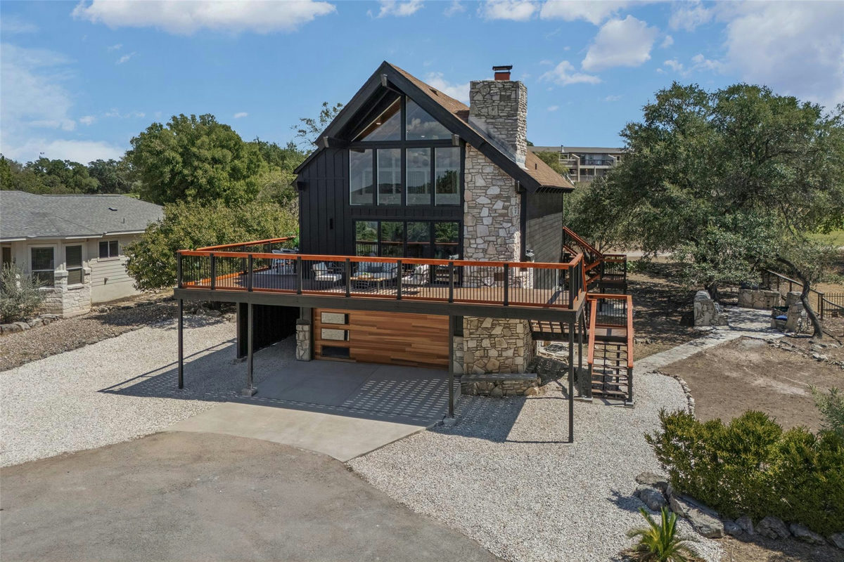 19005 Venture Dr — exterior