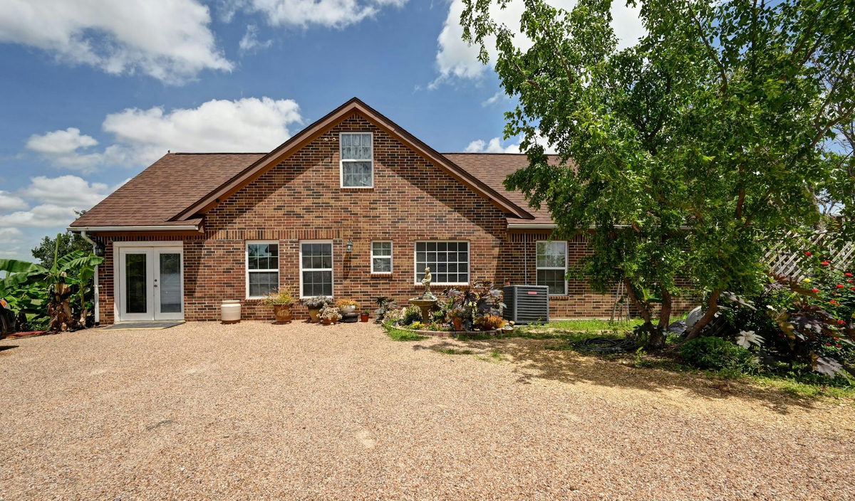 410 Simmons Family Farm Rd — photo 5