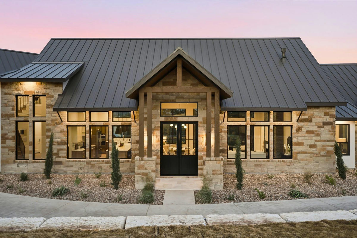 1300 Saddlebrook Canyon Ct — exterior