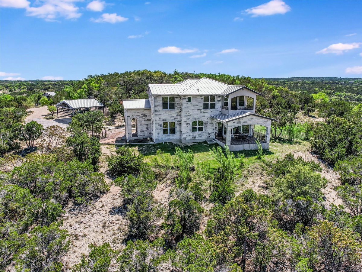 910 Plant Lady Ln — exterior