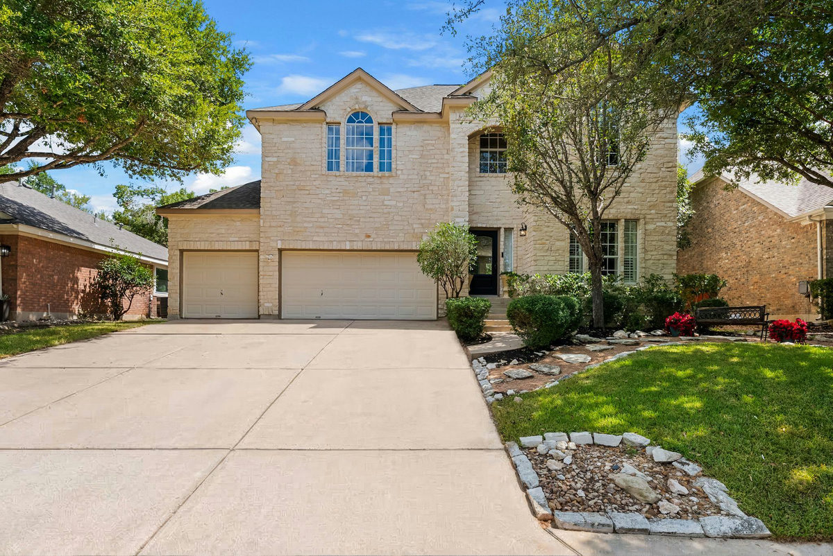 3411 Latimer Dr — photo 2