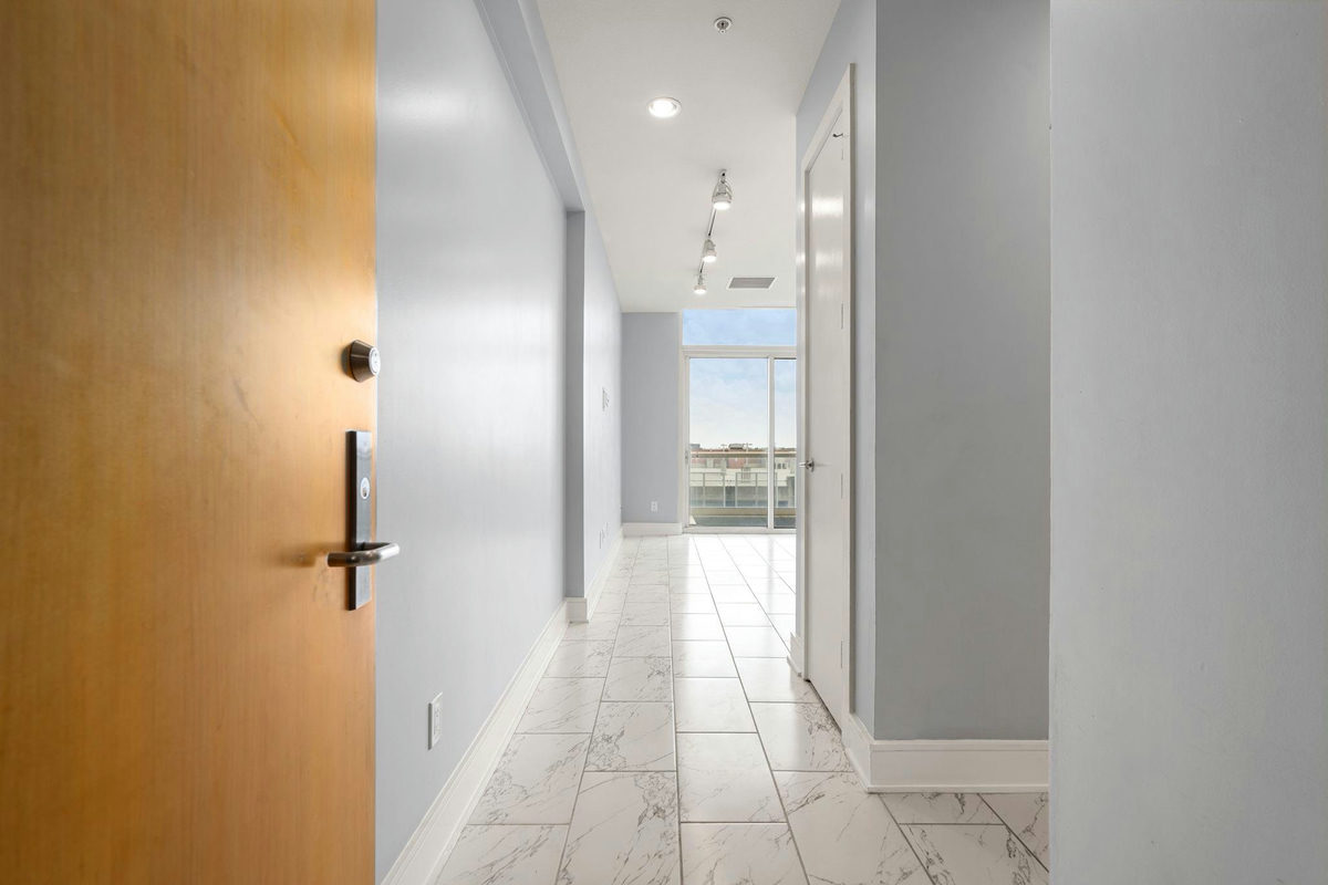 555 E 5th St #527 — photo 4