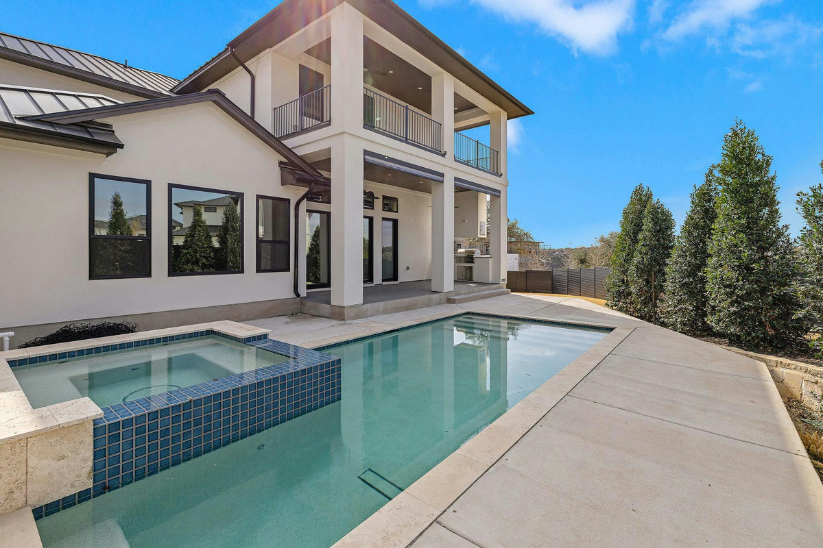 5900 Moondust Ln — exterior
