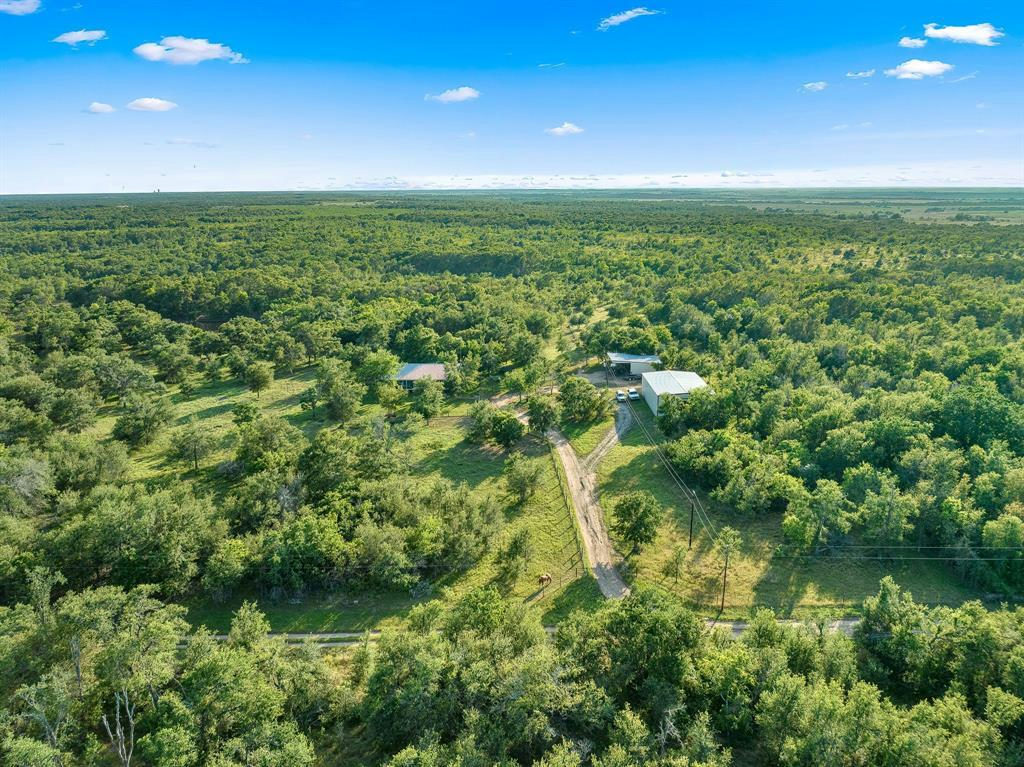 4771 County Road 473 — exterior