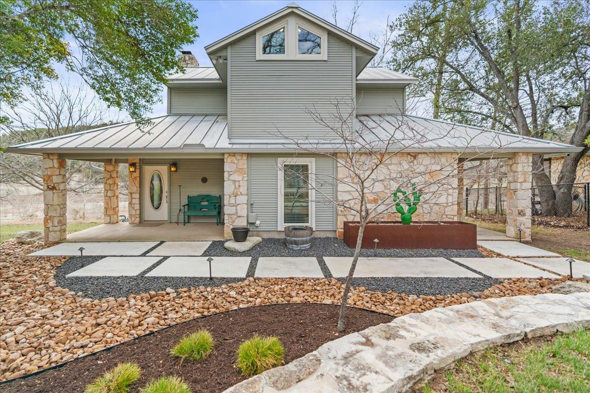 2400 Flite Acres Rd — exterior
