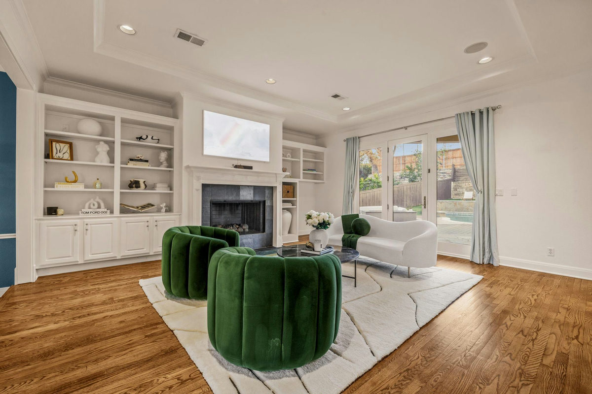 2703 McCullough St — photo 4