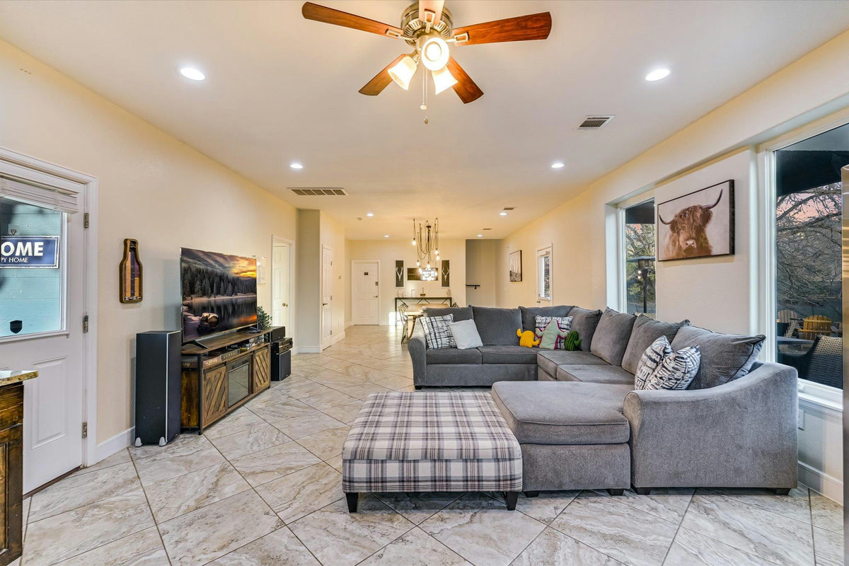 8400 Taylorsville Rd — photo 5