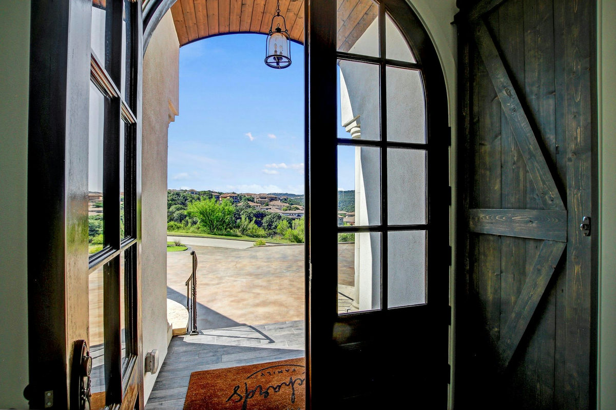102 Canyon Turn Trl — photo 3