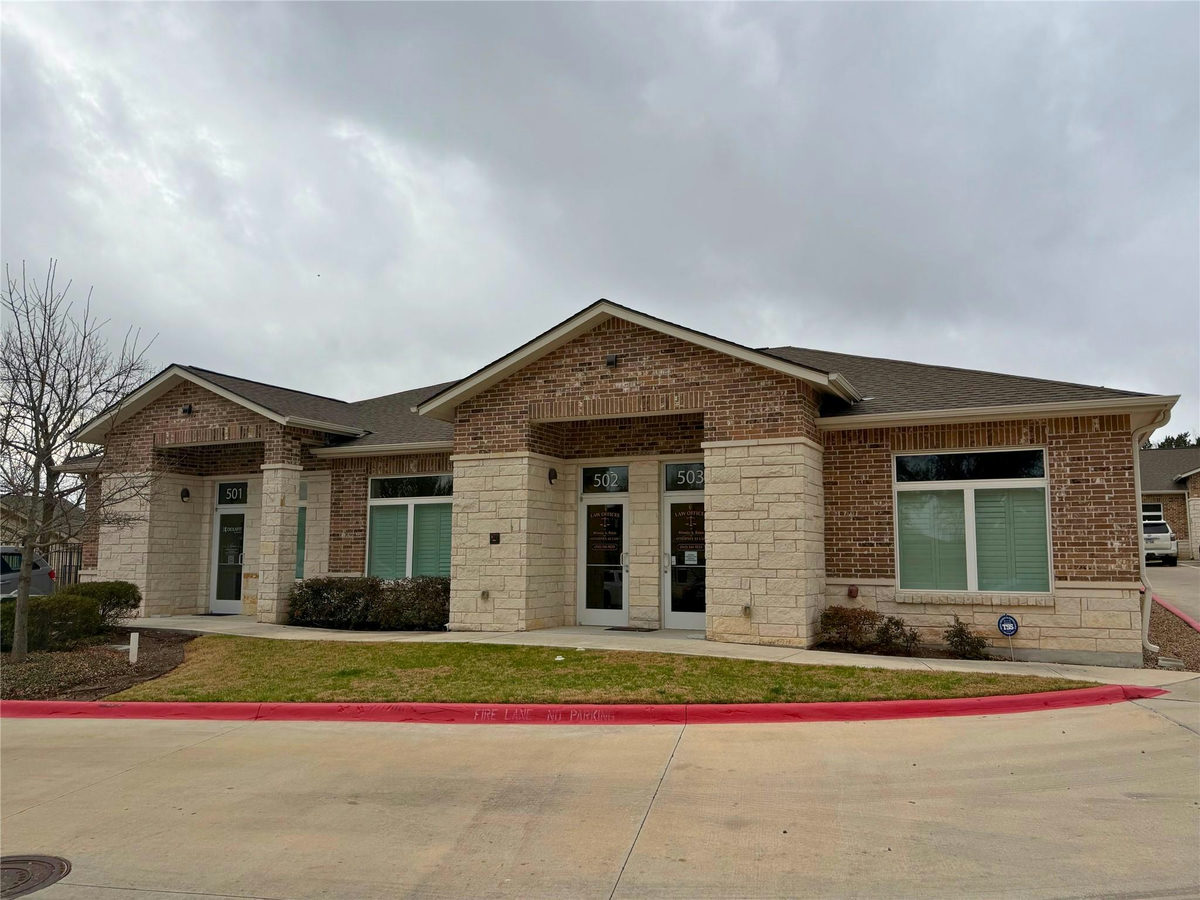 3309 Forest Creek Dr — exterior