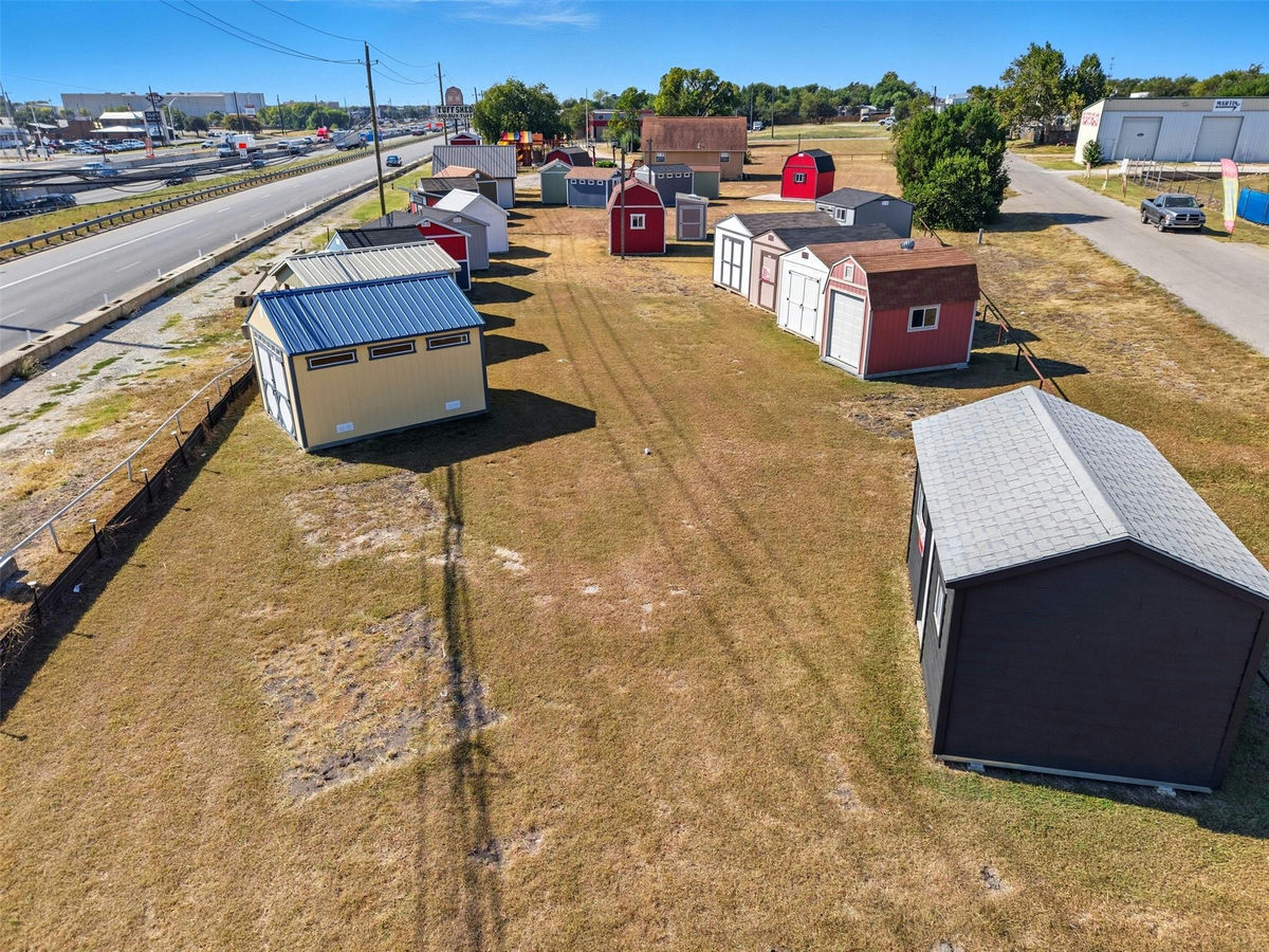 15524 N Interstate 35 Hwy — photo 5