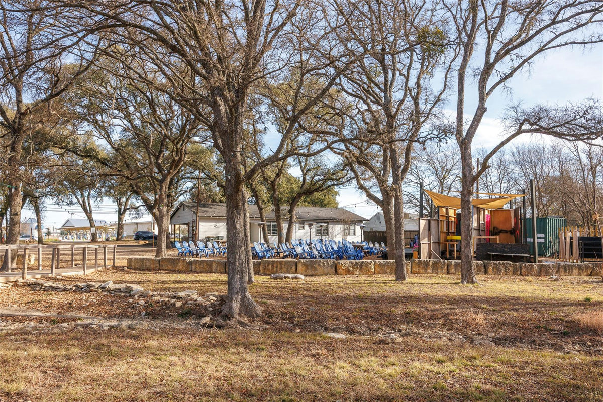 603 W Highway 290 Hwy — photo 3
