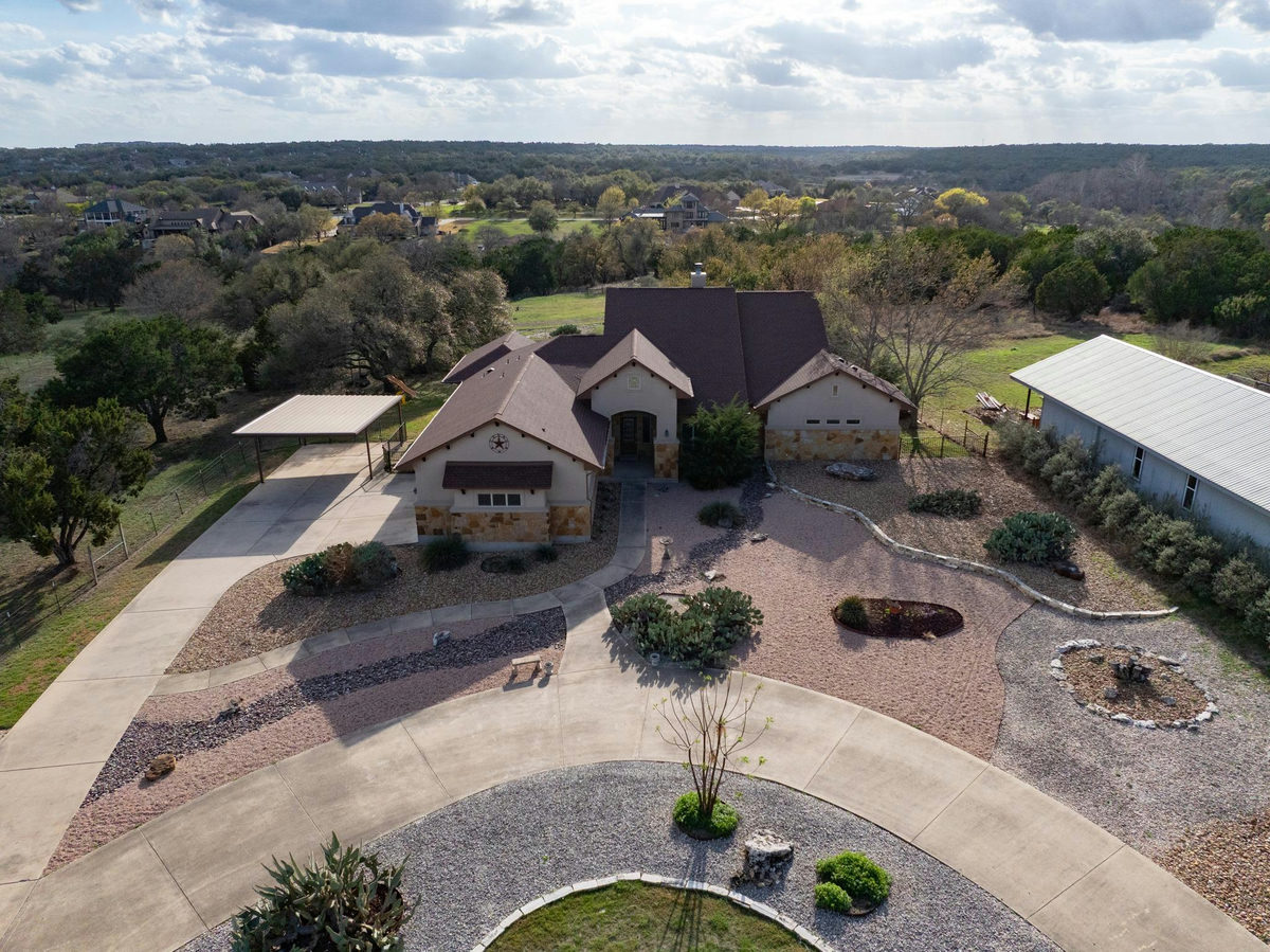 204 Skyline Rd — photo 2