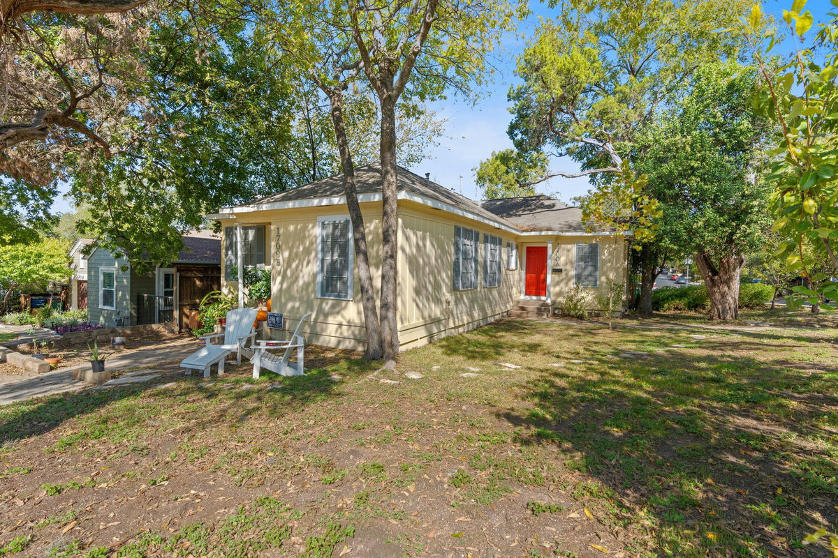 1700 Northwood Rd — exterior