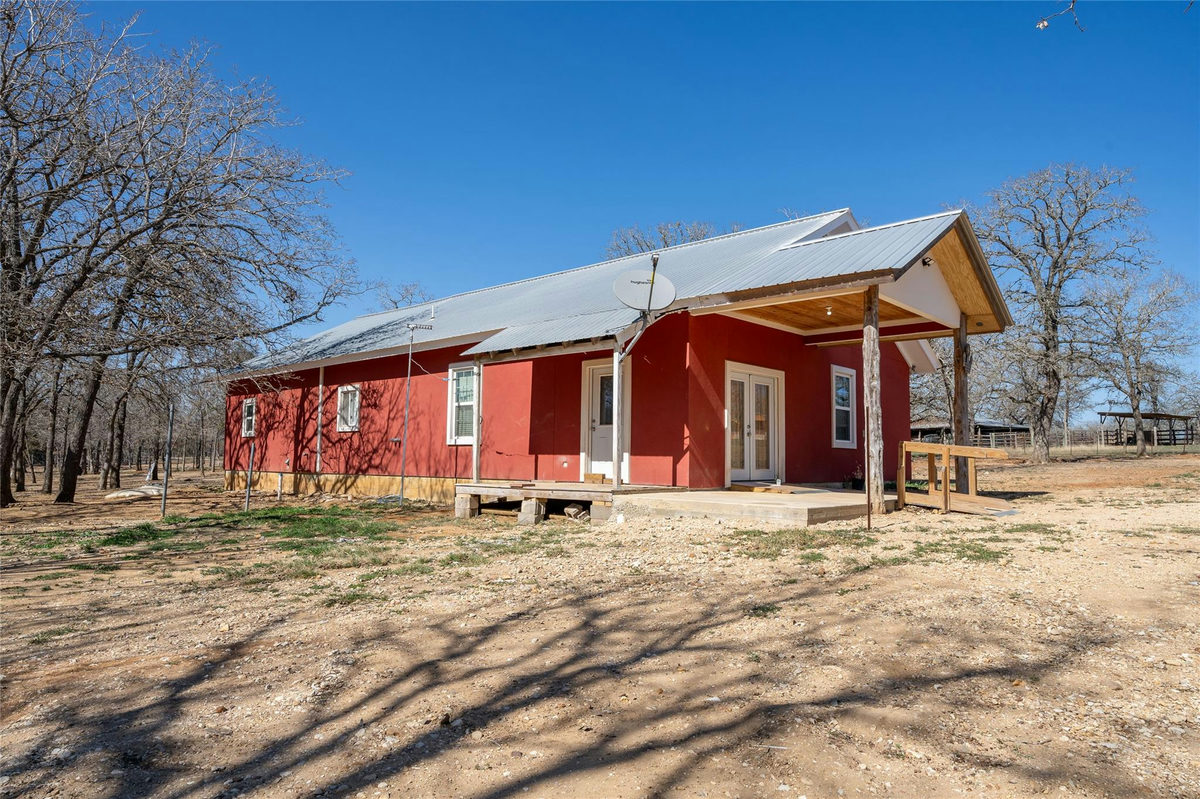 661 Hidden Oak Rd — exterior