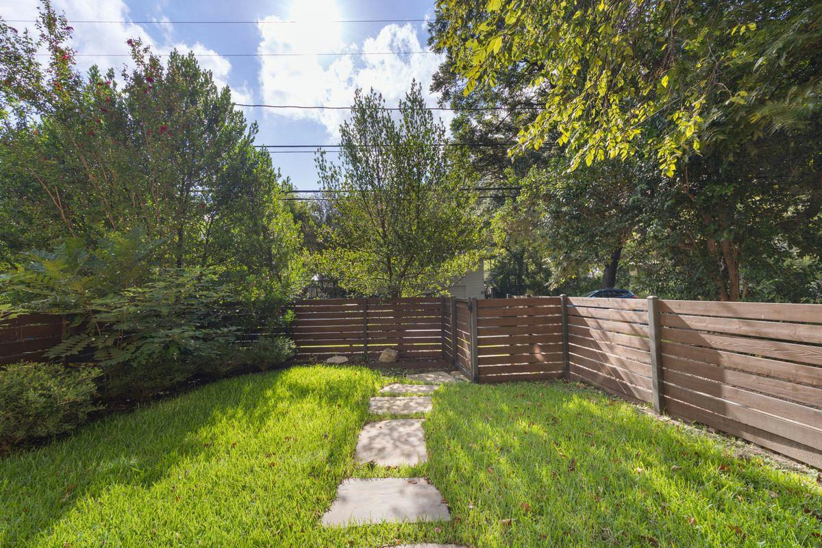 2002 Kinney Ave #A — photo 4