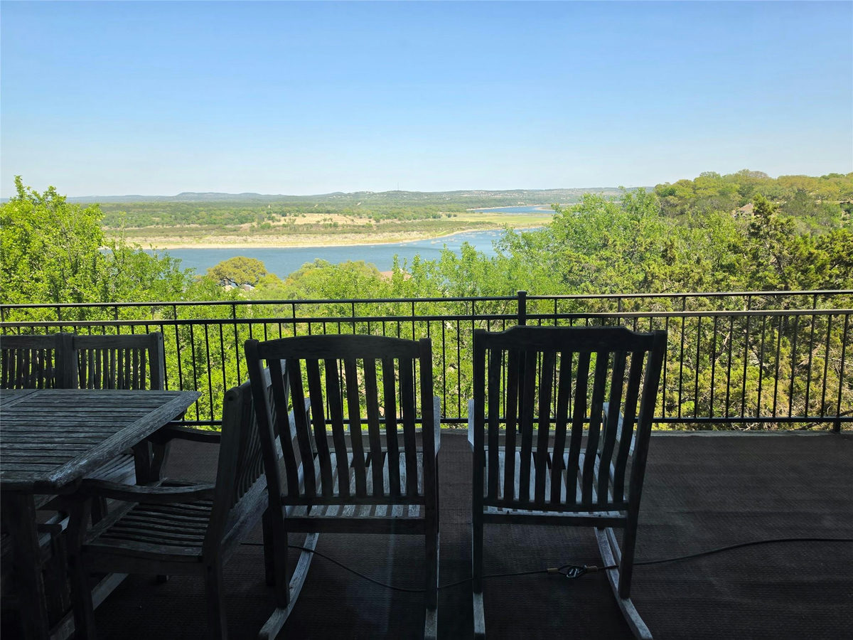 115 Hill Loop — exterior