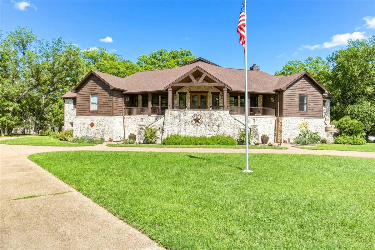 130 Water Park Rd — exterior