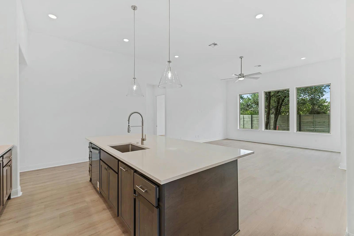 712 High Summit Dr — photo 3
