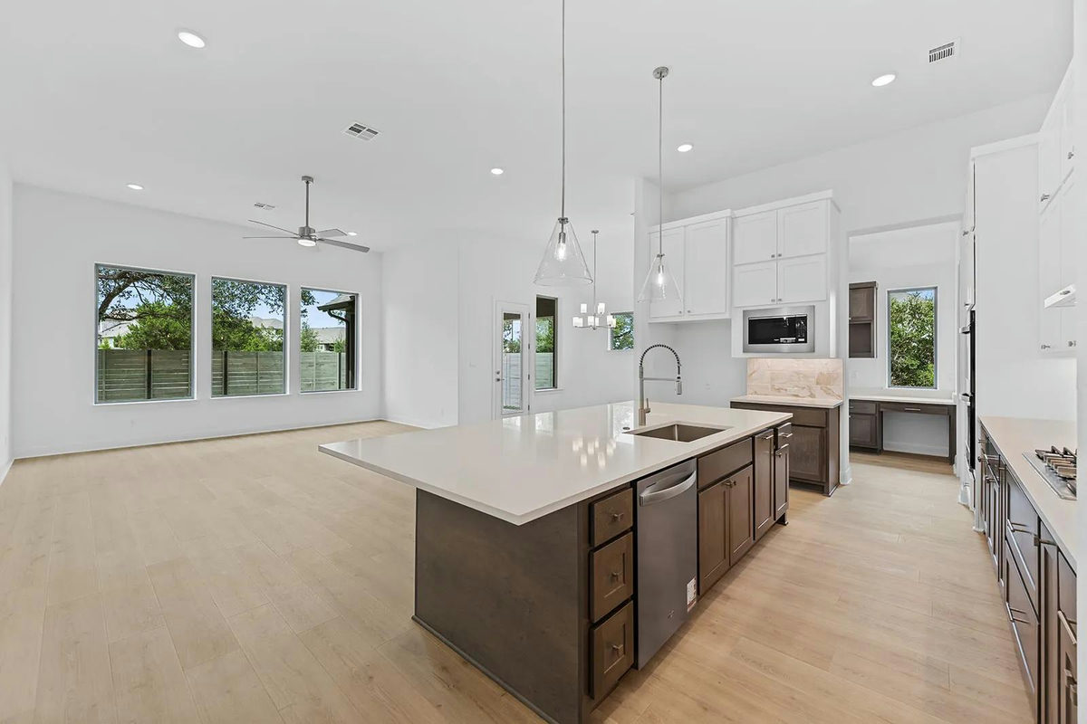 712 High Summit Dr — photo 4