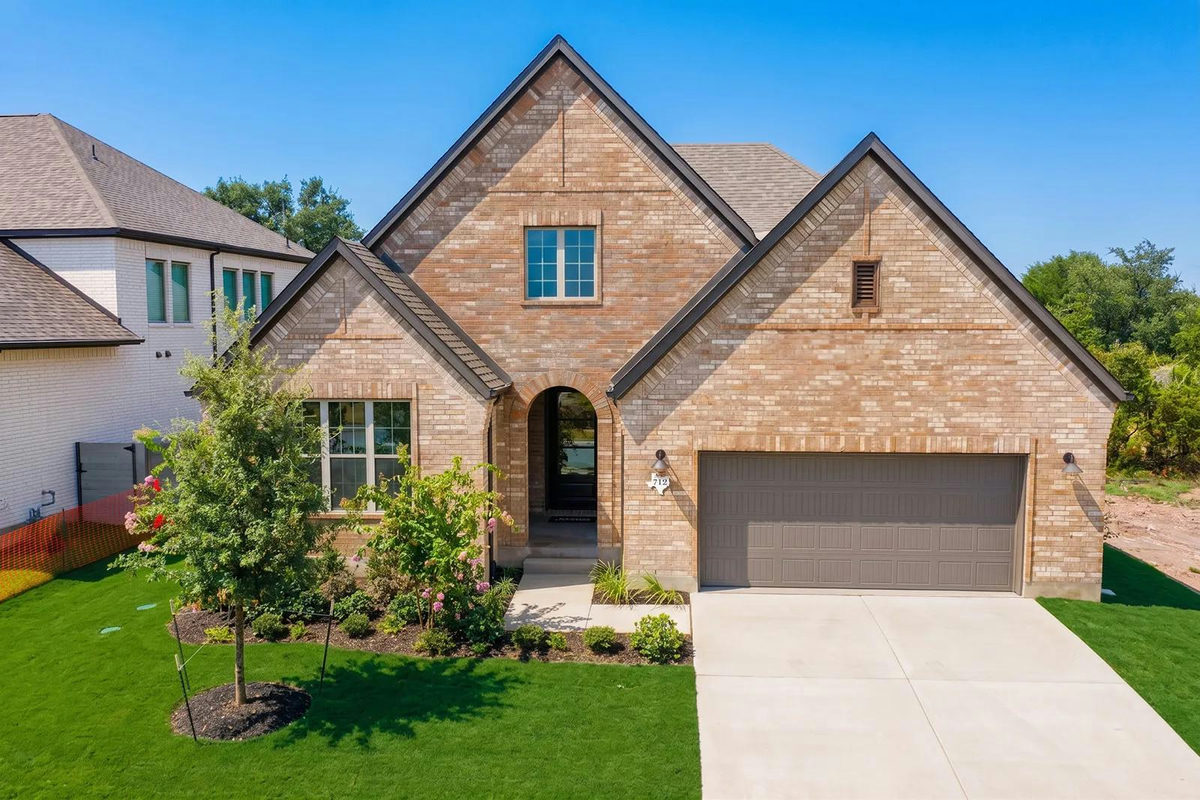 712 High Summit Dr — exterior