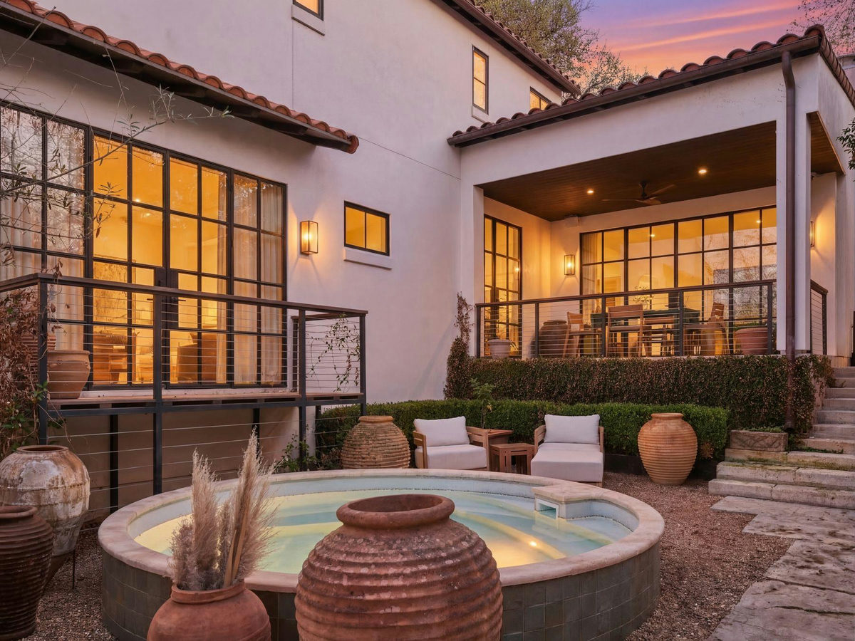 1602 Alta Vista Ave — exterior