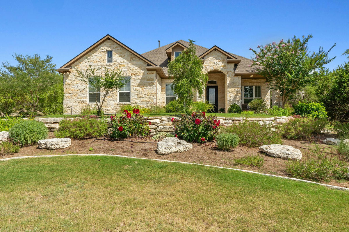 377 Bristlecone Dr — photo 2