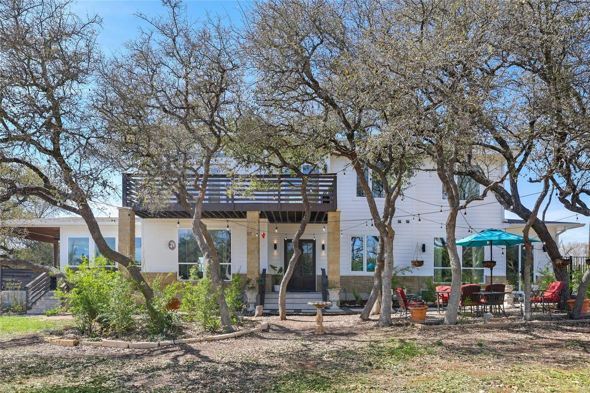 20503 Bonanza St — photo 2