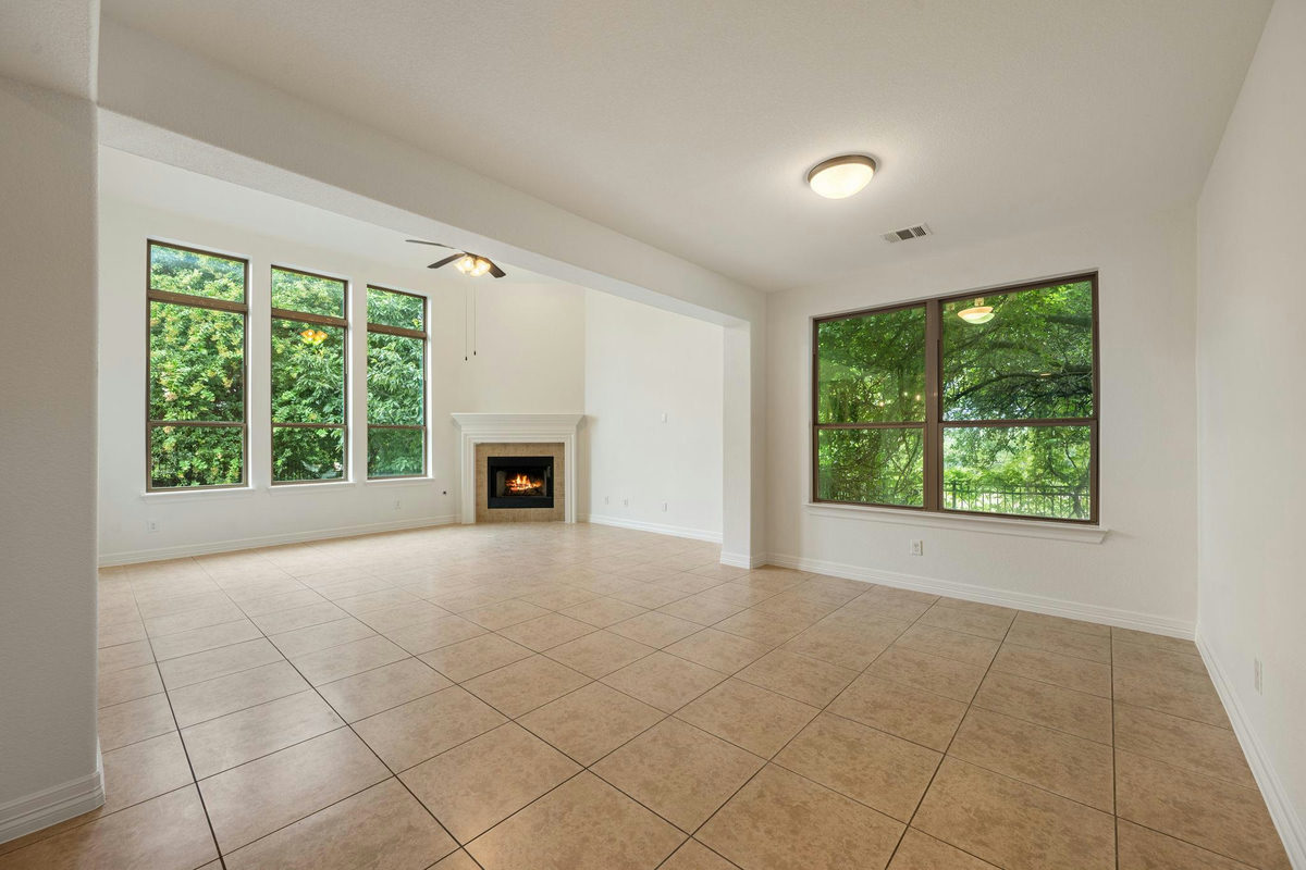 2201 Quarry Loop — photo 5