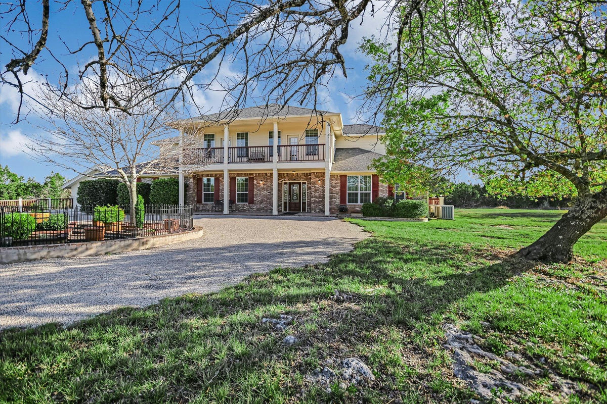 130 & 140 CAVE SPRINGS DRIVE Rd — exterior