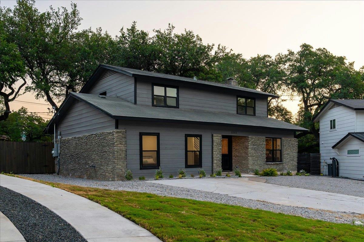 3202 Overcup Oak Dr — photo 2