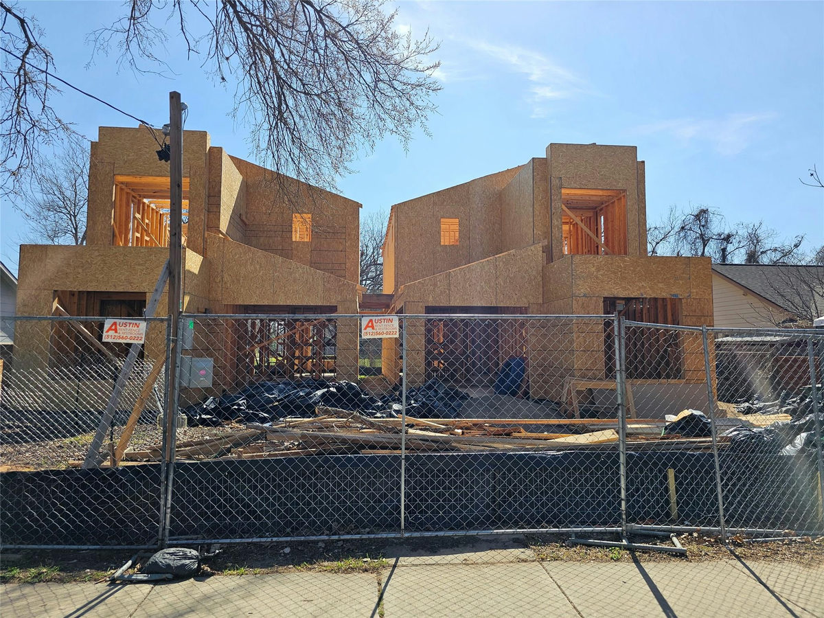 3309 Goodwin Ave #B — photo 2