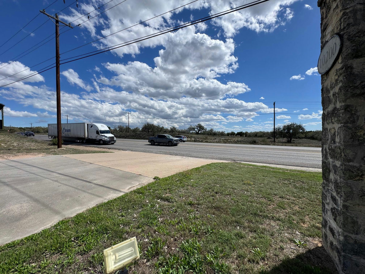 10200 Highway 290 Hwy W — photo 5