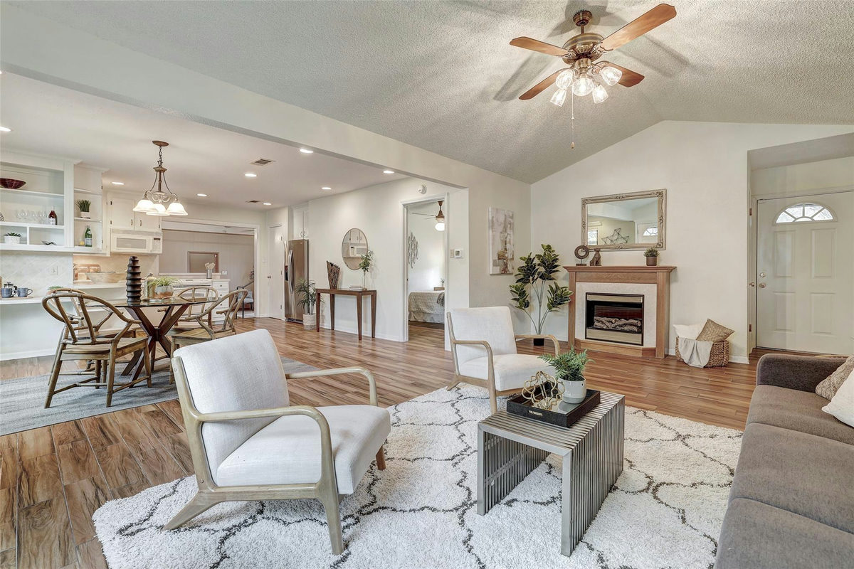 8606 Thunderbird Rd #A & B — photo 4